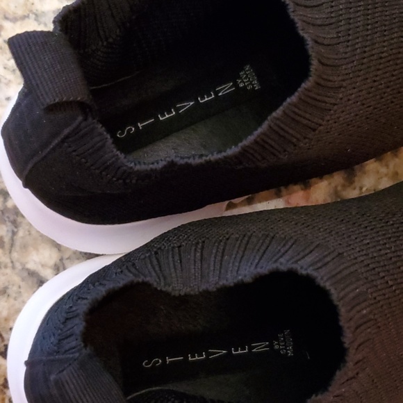 Steve Madden Fast Leather Sock Shoe - Picture 5 of 6